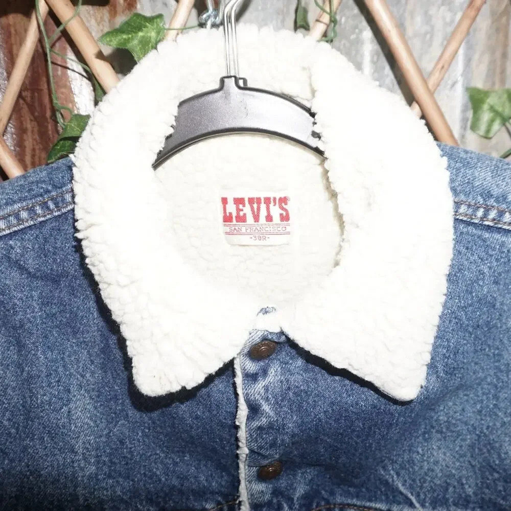 S - Vintage Y2K Levi's Jackets Coats button bomber jacket